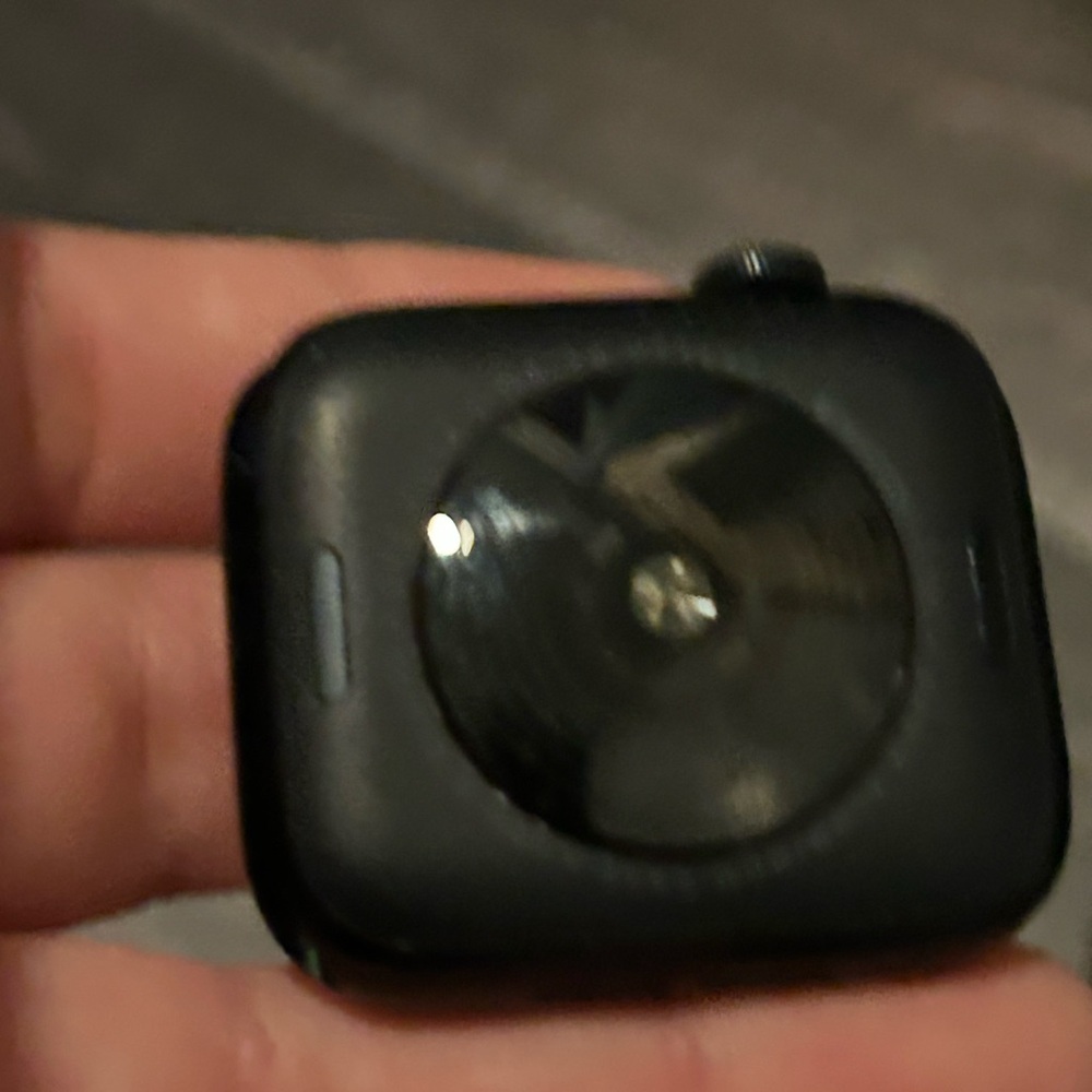 Apple Watch SE 44MM Black - Picture 5 of 7
